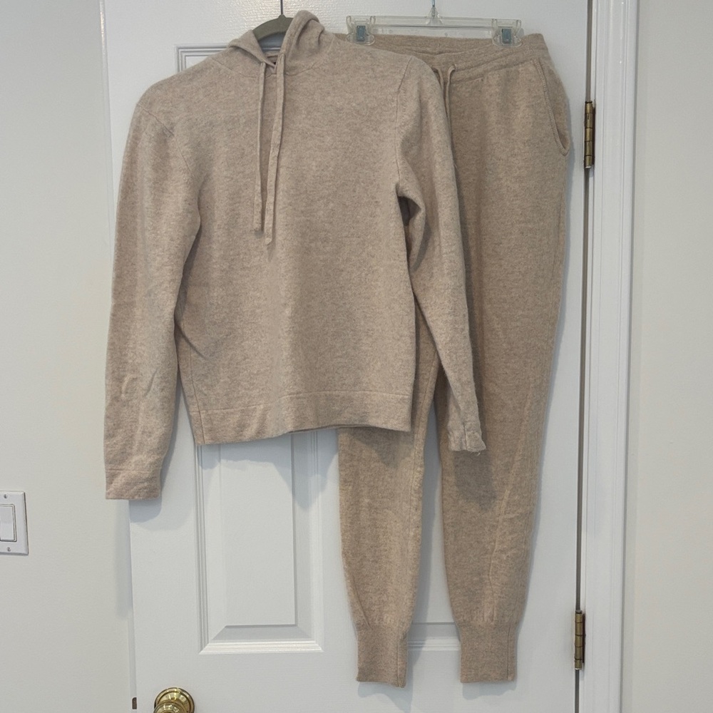 Naadam Cashmere Set